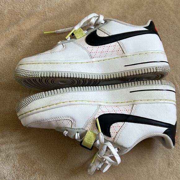 Air Force 1 youth size 4.5 LV8 GS “swoosh compass” - Picture 4 of 10